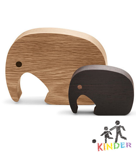 Der mit dem Rüssel: Georg Jensen erweitert seine beliebte Kollektion um schöne Dinge für das Kinderzimmer – Mobile, Kerzenhalter, Puzzle inklusive.