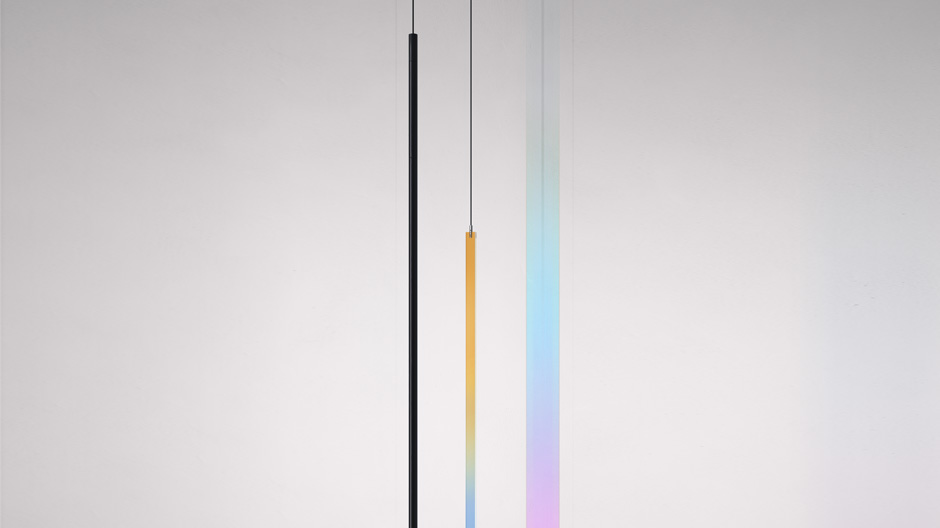 Mit zarten Farbverläufen haben Formafantasma für Flos das Licht des Sommers nachempfunden