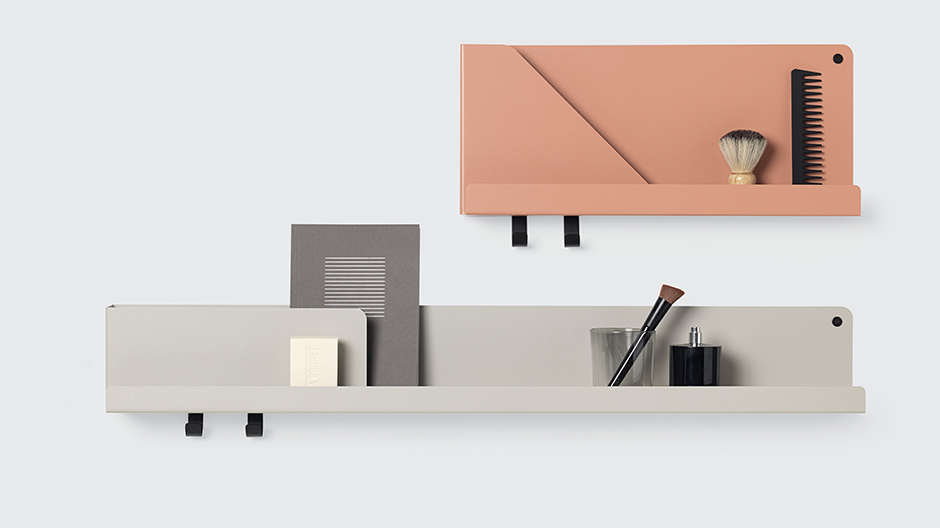 Praktisch gefaltet: Metallregale von Muuto