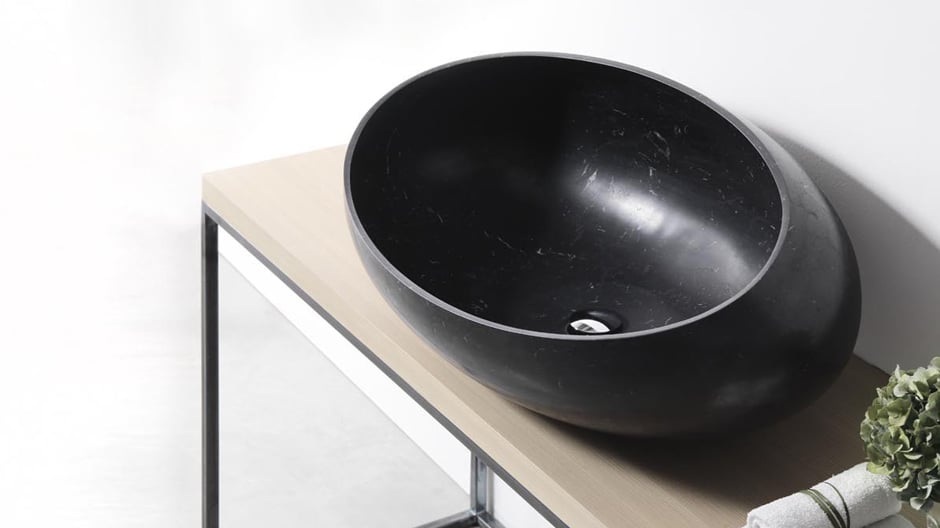 Wie aus dem Ei gepellt: Waschbecken des italienischen Marmorspezialisten Kreoo