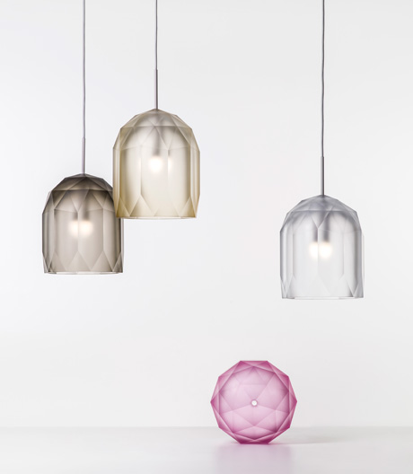 Neue Pendelleuchte mit facettiert geschnittenen Glasschirmen von Jan Plechac & Henry Wielgus für Lasvit aus Tschechien