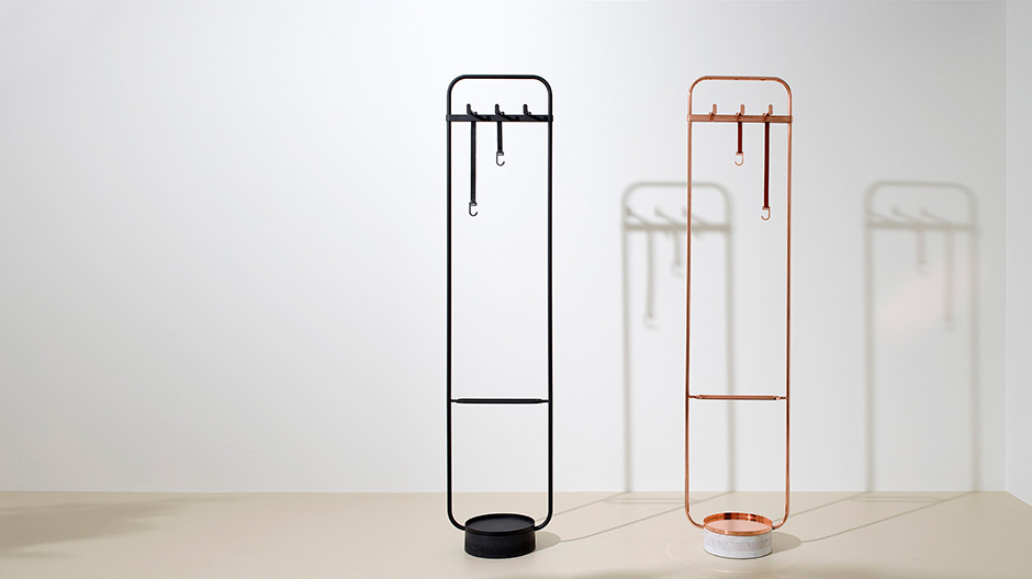 Schön abhängen: Mit ihrem Kleiderständer für Offecct rücken Neri & Hu ein abseitiges Möbel ins Licht