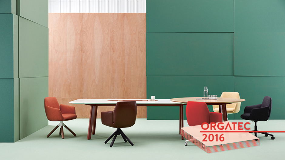 Die neue Konferenztisch-Serie von Patricia Urquiola für Haworth feiert auf der Orgatec 2016 Europapremiere.