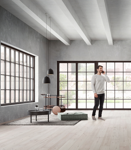 Abspeckkur für coolen Durchblick: Josko hat die Sprossenfenster seiner Avantgarde/ Modern Classic-Linie verschlankt.