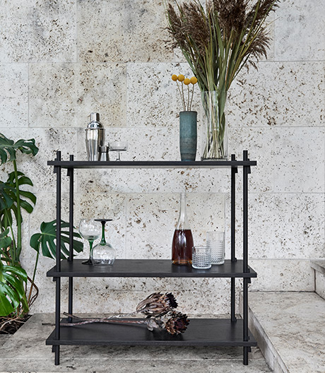 Frei eingekeilt: Moebe konzipiert Möbel nach dem Prinzip des intelligenten Weglassens.