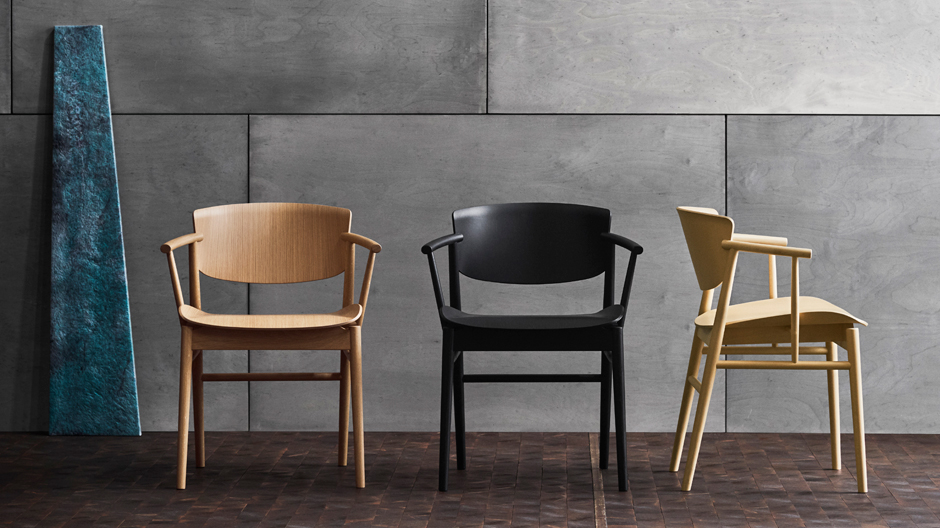 Der neue Stuhl von Nendo für Fritz Hansen ist ein Puzzle aus 23 Holzteilen.