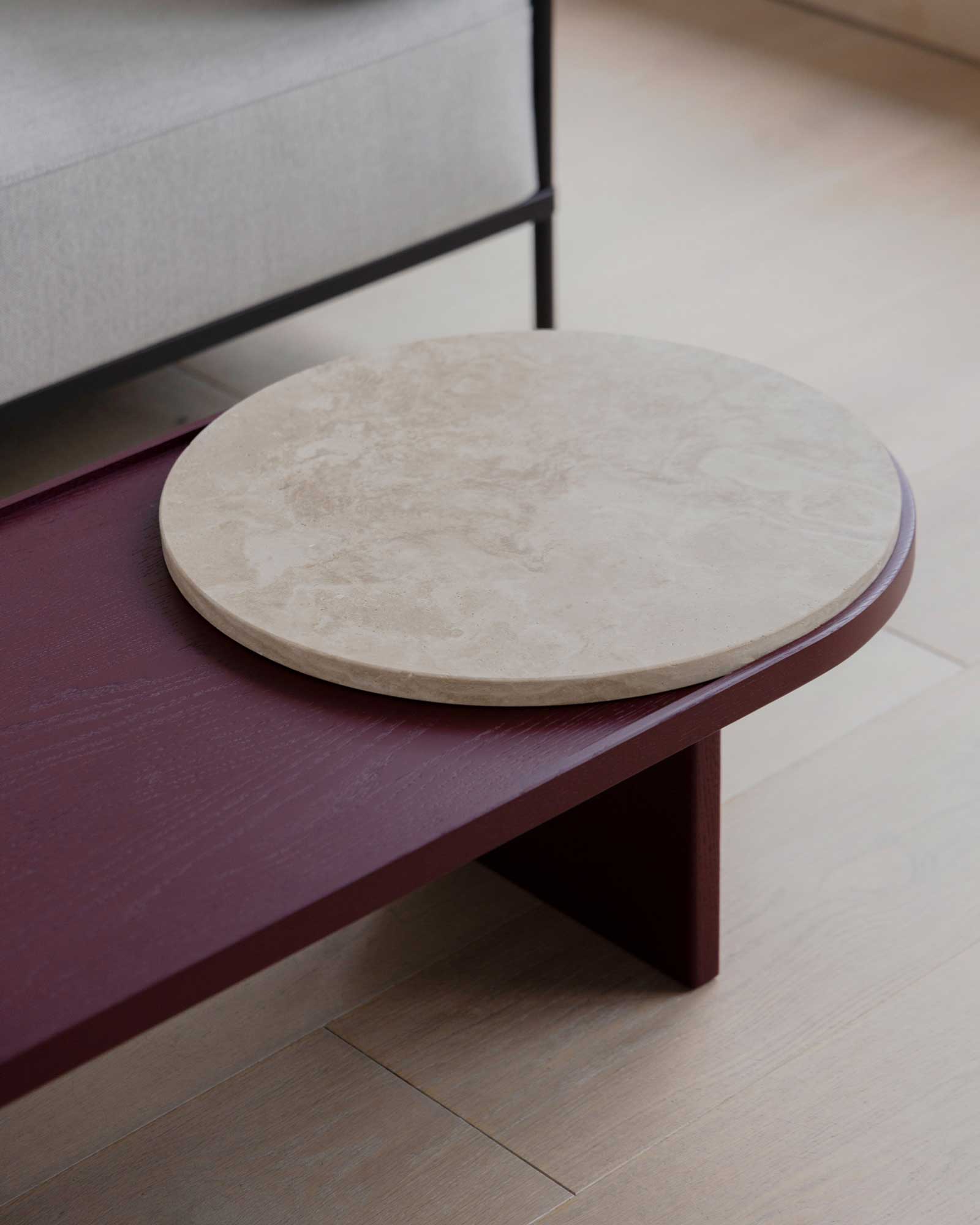 Couch- und Beistelltische aus regionalem Holz von Noah