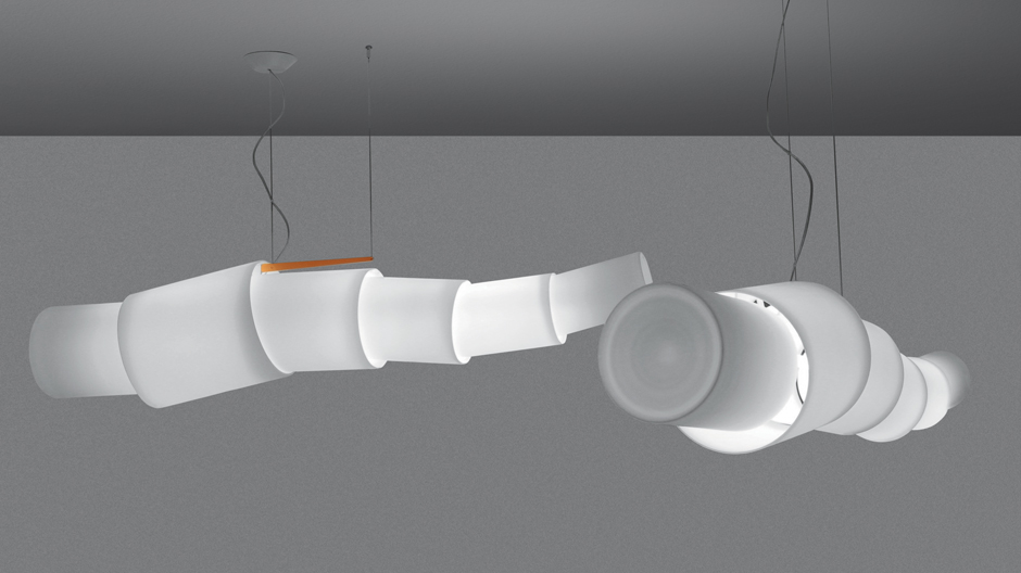 Zaha Hadid, Gae Aulenti oder Ettore Sottsass sind nur einge der Designer dieser zeitlosen wie zeitgemäßen Kollektion.