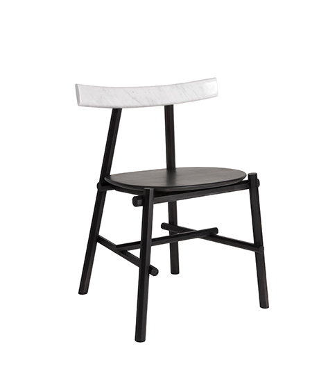 Samurai im Rücken: Stuhl von Fredrik Werner und Emil Lagoni Valbak