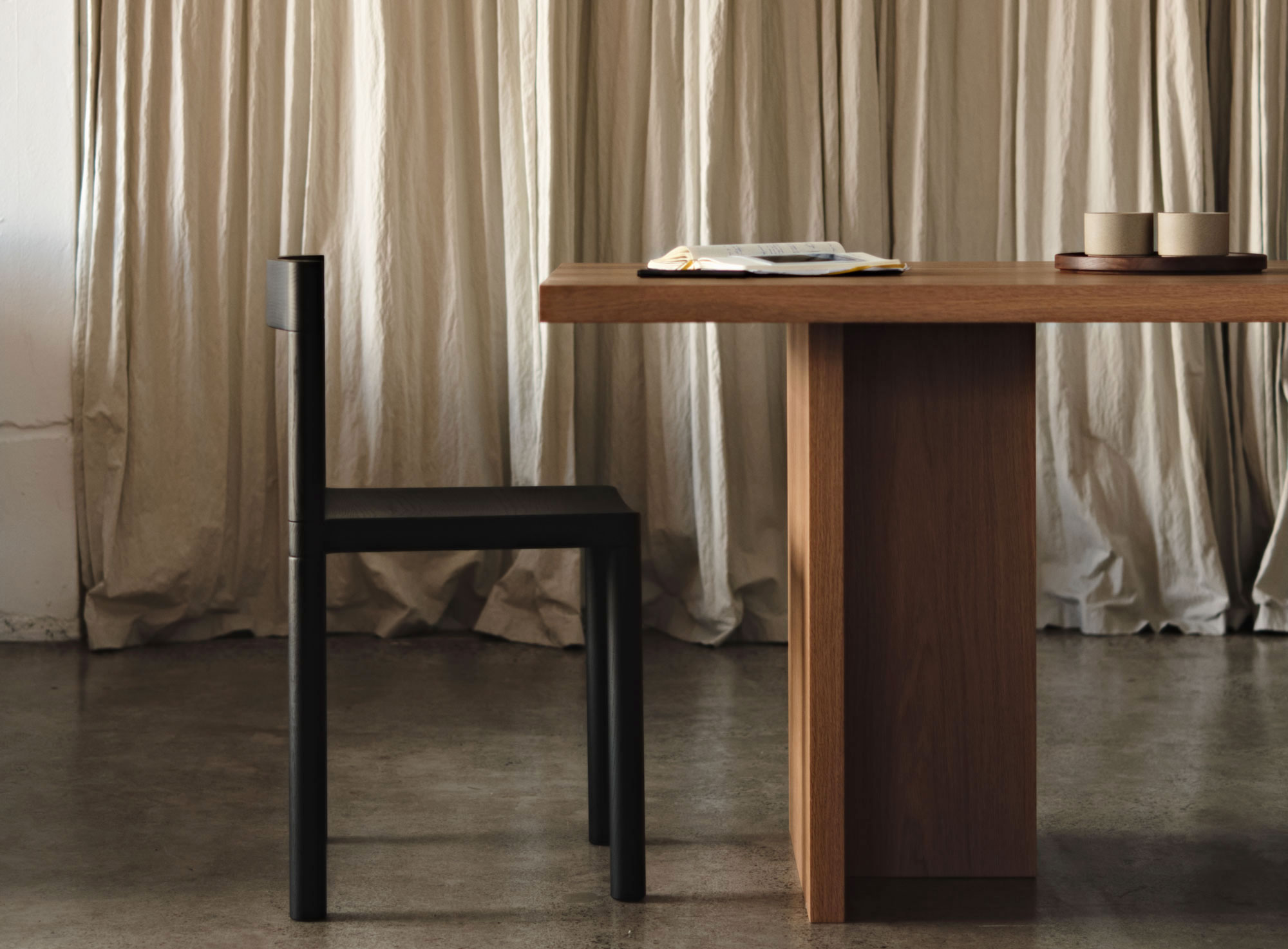 Stapelbare Stuhl- und Barhockerkollektion von Léonard Kadid für Resident