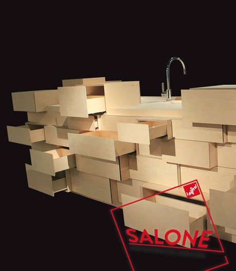 Gitta Gschwendtner hat aus vielen Schubladen einen ungewöhnlichen Küchenblock gestaltet