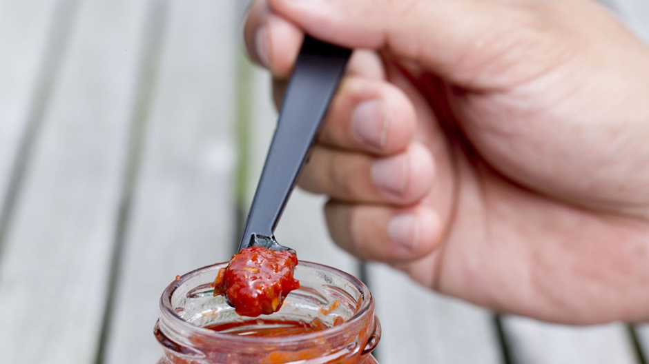 Kunterbunt und spielerisch: Speziallöffel von Ineke Hans für Royal VKB