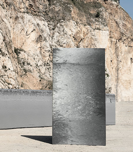 Federleichter Marmorblock: Schaumstoffmodule von Chrystèle Karam.