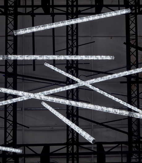 Funkelnder Auftritt: Neue Leuchtenkollektion von Fredrikson Stallard für Swarovski