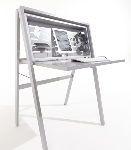 Michael Hilgers flacher Faltsekretär ist so mobil wie Laptop und Tablet.