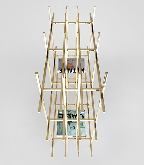 Das neue Regal von Minimalux besteht aus 33 goldenen oder silbernen Stäben