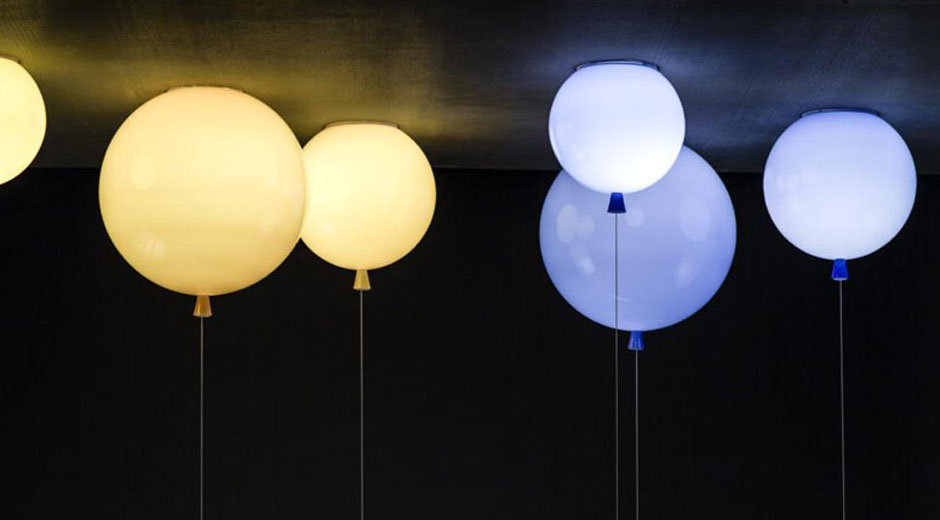 Leuchtende Luftballons vom tschechischen Hersteller Brokis