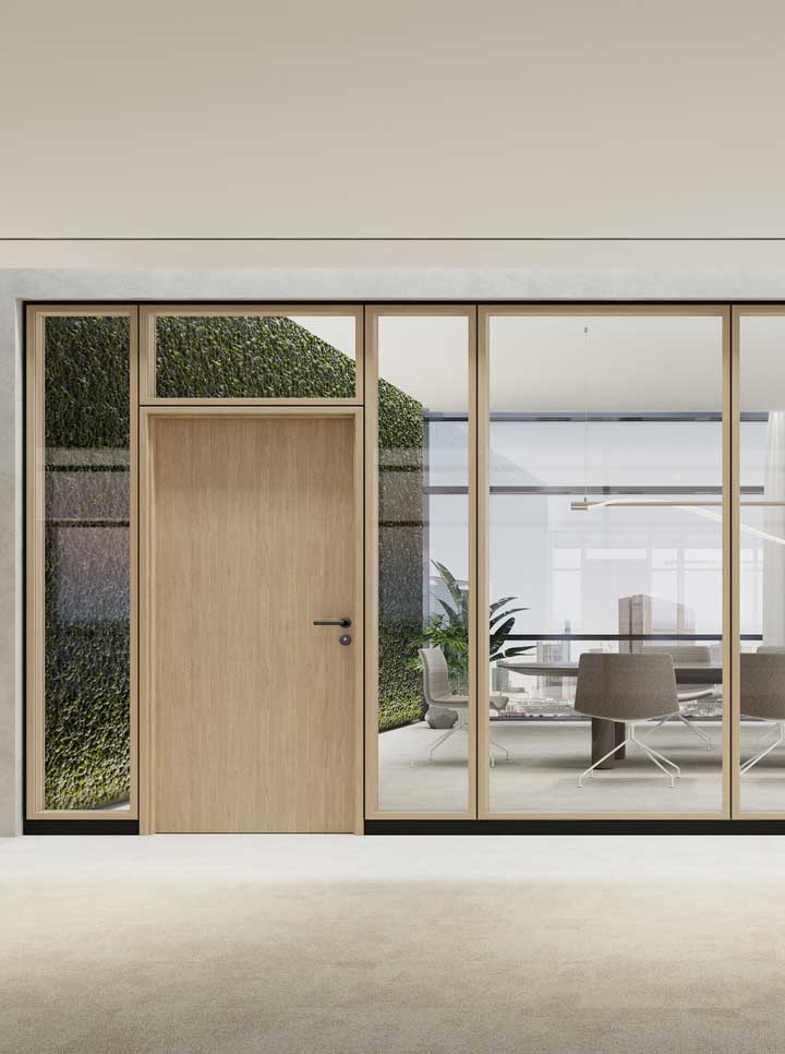 Glas-Systemtrennwand mit Massivholzrahmen von Goldbach Kirchner