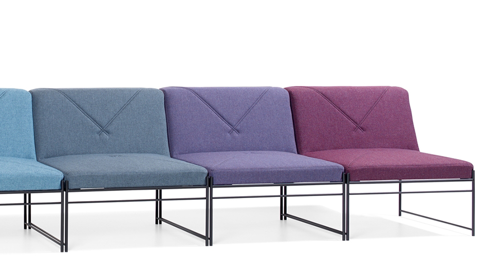 Tanzen im Viereck: modulares Sofasystem von Blå Station