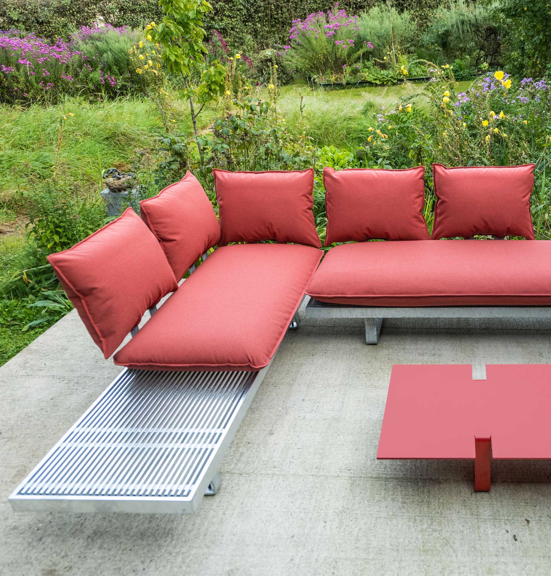 Wetterbeständige Outdoor-Sofaserie von Volker Weiss