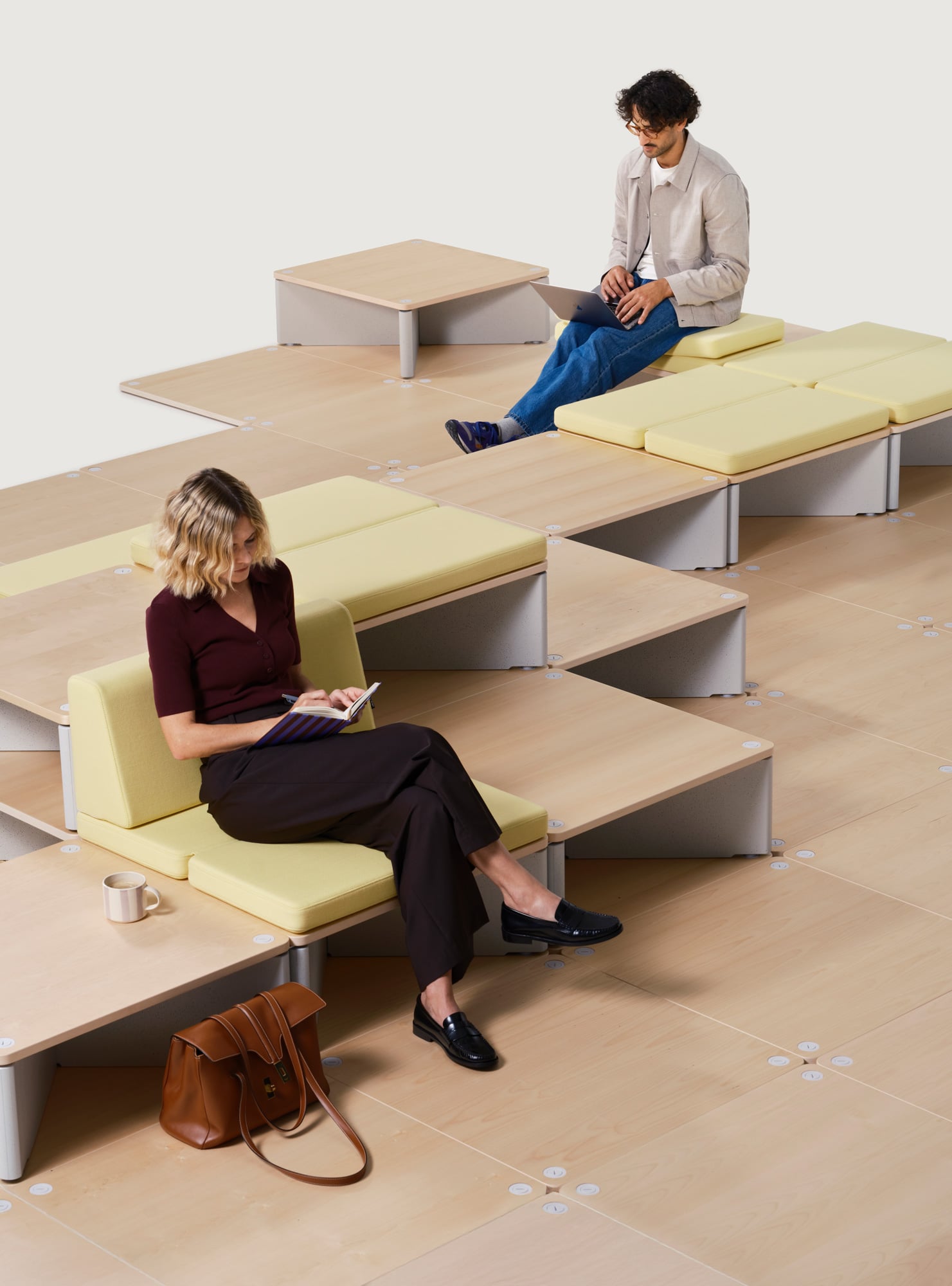 Bürosysteme von Konstantin Grcic und Stephan Hürlemann für Vitra