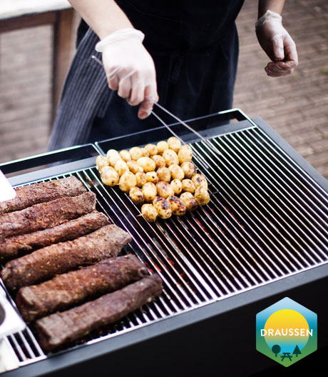 Grillen wird zum Luxus: mit der exklusiven und schlichten Edelstahlvariante von Röshults