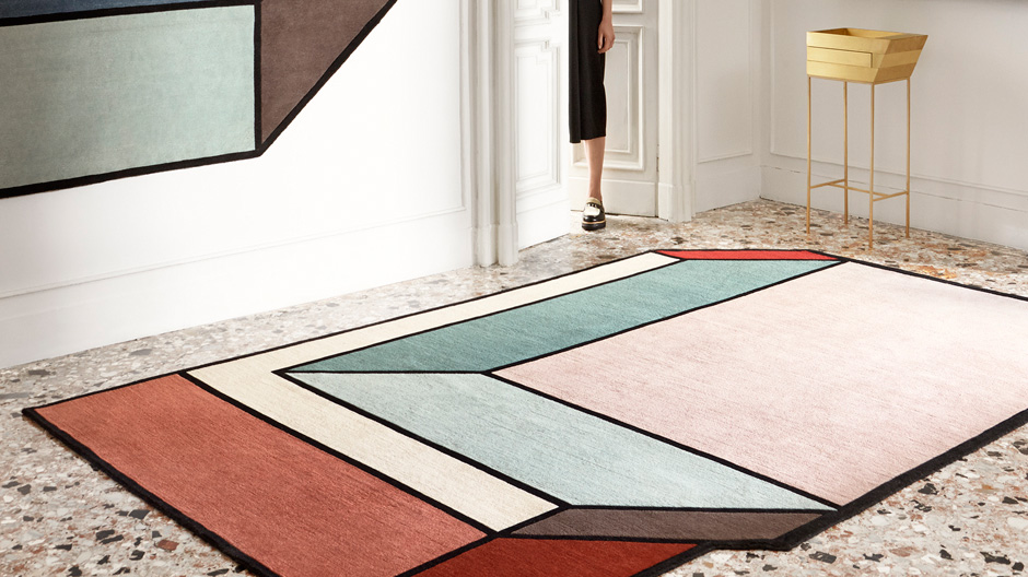 Perspektivisches Spiel: Patricia Urquiolas grafische Teppichkollektion für den italienischen Hersteller CC-Tapis.