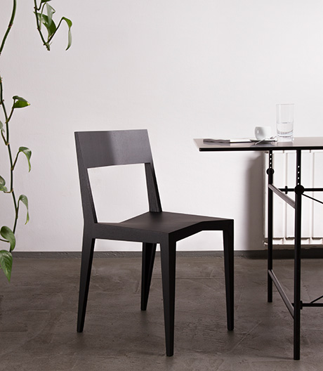 Super bequem: 45 Kilo haben einen Stuhlklassiker von Jasper Morrison neu interpretiert