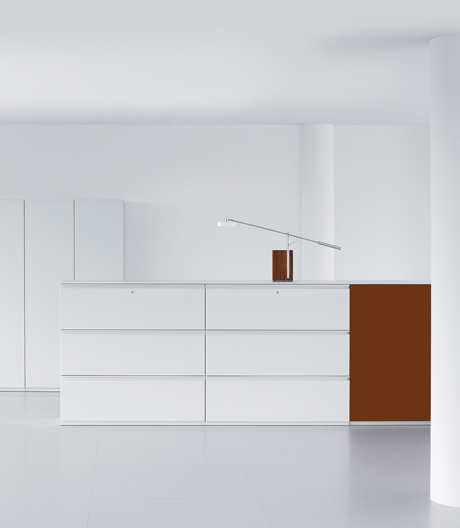 Fürs Leben und Arbeiten: Schrank- und Regalsystem von planmöbel