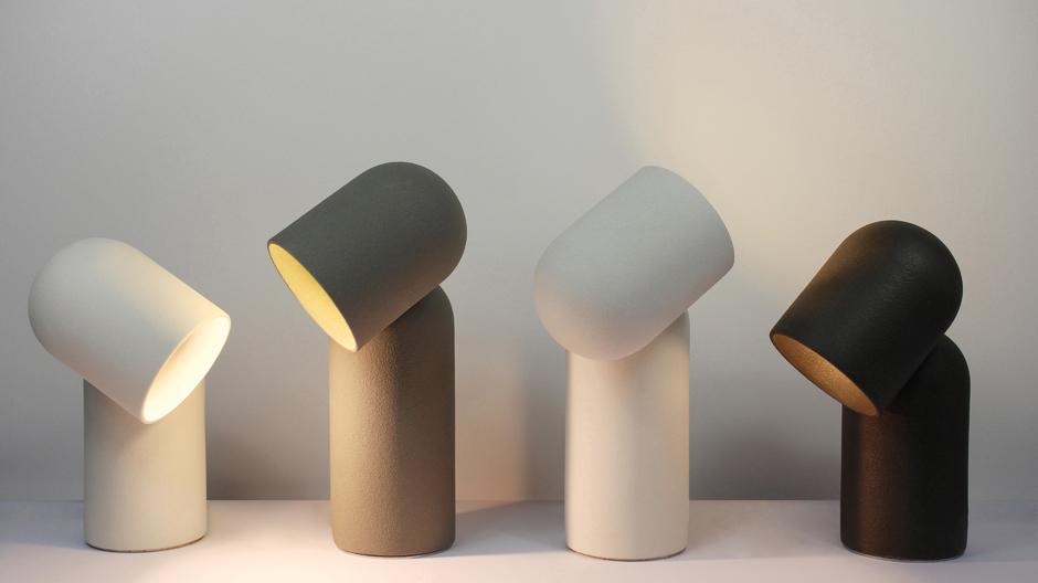 Die Anziehungskraft des Lichts: Keramik-Leuchte mit Magnetverbindung.