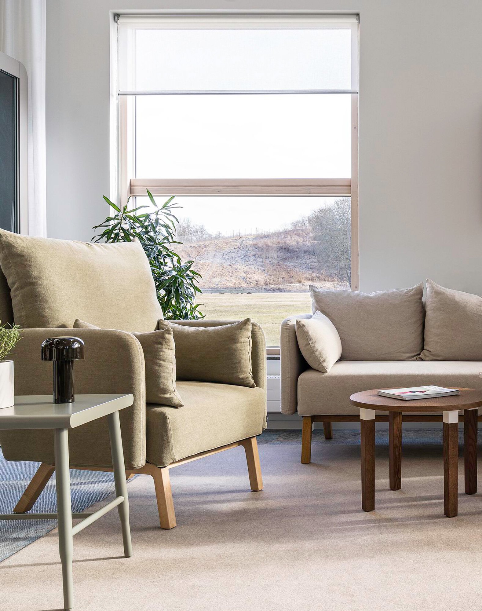 Möbelfamilie für moderne Pflegebereiche von NC Nordic Care