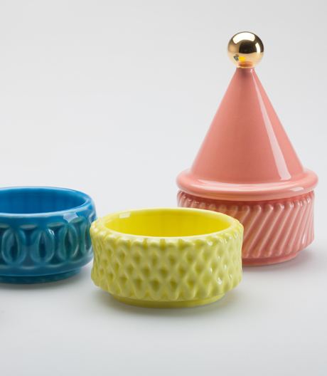 Aufgetürmt: stapelbare Schälchen von Matteo Cibic für Bosa Ceramiche.