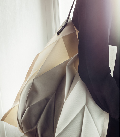 Pleats please! Tableware- und Accessoire-Kollektion von Issey Miyake und Iittala.