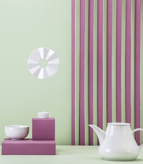 Mit Kahlas gefalteter Porzellanscheibe lassen sich Kannen und Schalen warmhalten.