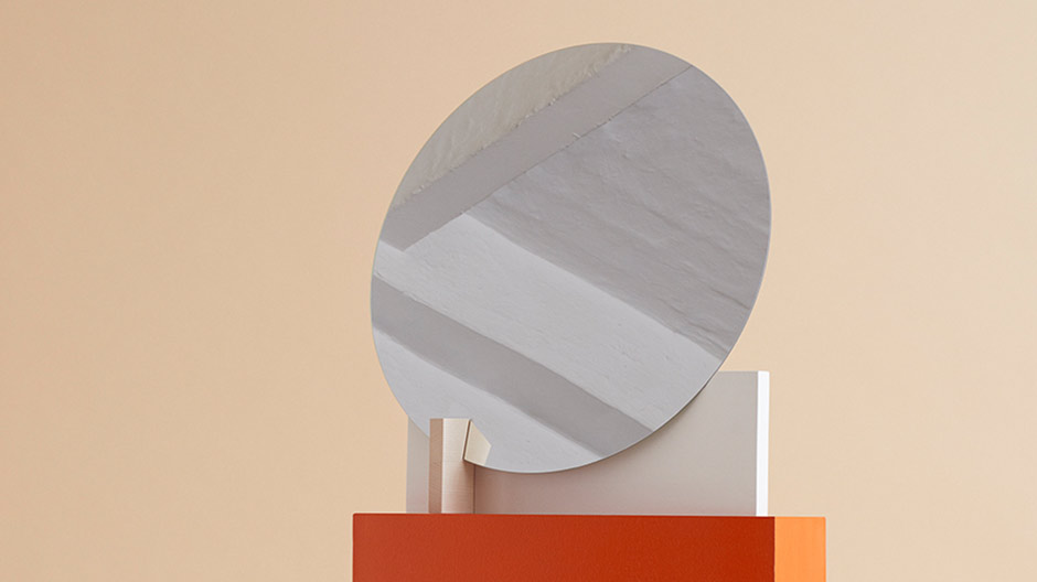 Runde Sache: Spiegel von Objekte unserer Tage.