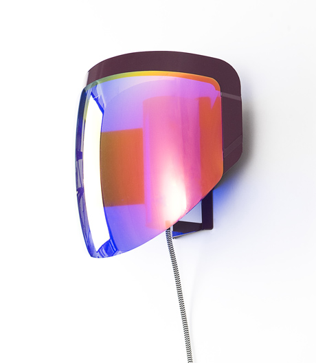 Licht im Visier: eine neue Wandleuchte von Moustache.