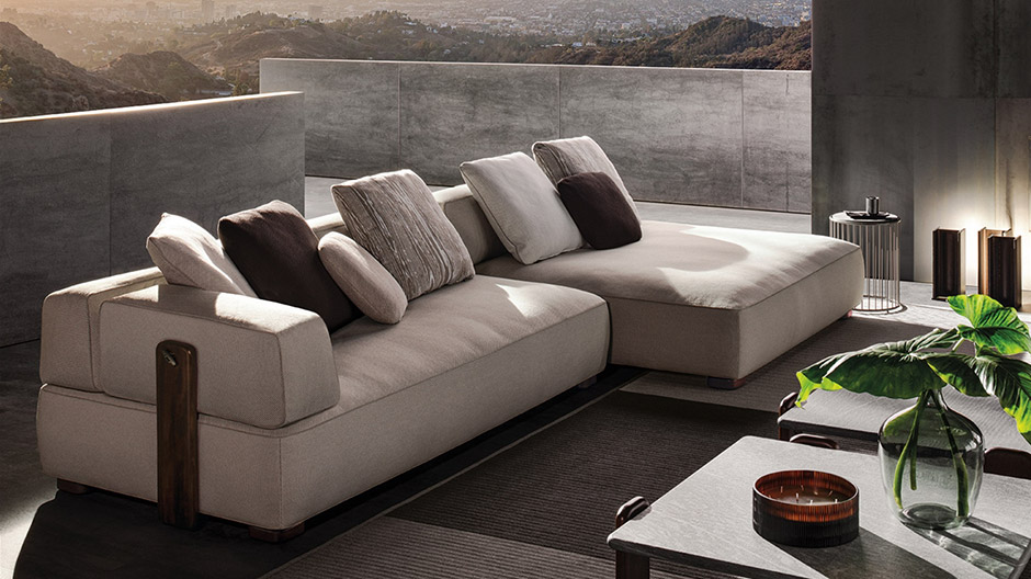 Für den Salon im Freien: Polster- und Tischprogramm mit kommunikativen Qualitäten von Rodolfo Dordoni für Minotti