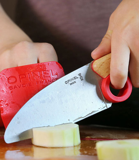 Schneiden, ohne sich zu schneiden: kindgerechtes Messerset von Opinel