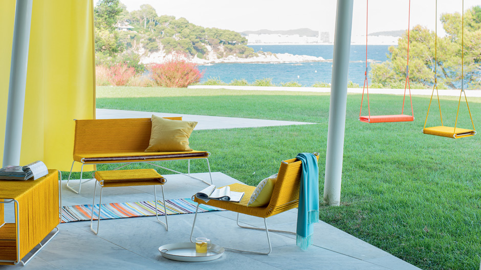 Mit dieser Outdoor-Kollektion für Atelier Pfister bringt Adrien Rovero frischen Wind in die Welt der Terrassenmöbel