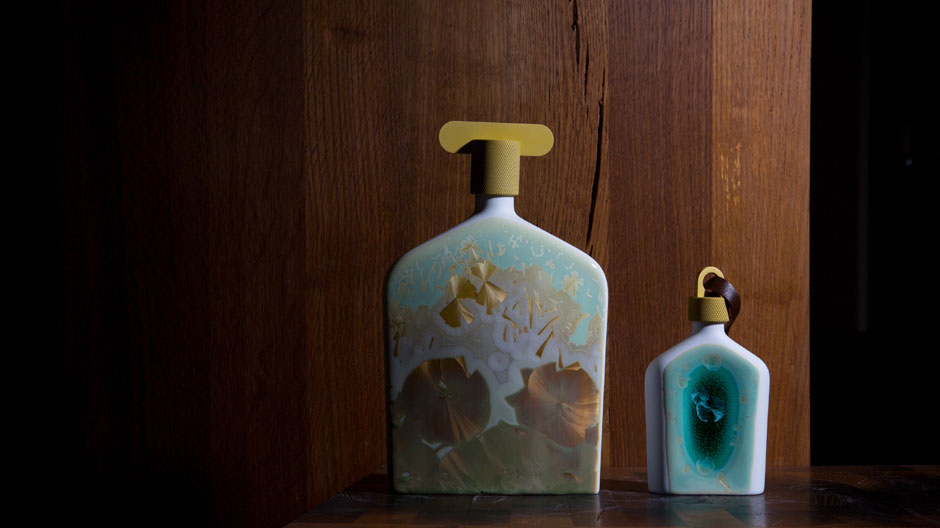 Von wegen sparsam wie die Schotten! Flachmann von Afroditi Krassa