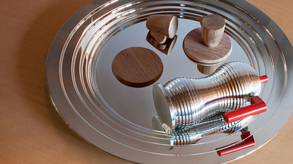 Welches Küken hätten Sie den gern? Subtil verfremdeter Espressokocher von Michele De Lucchi für Alessi.