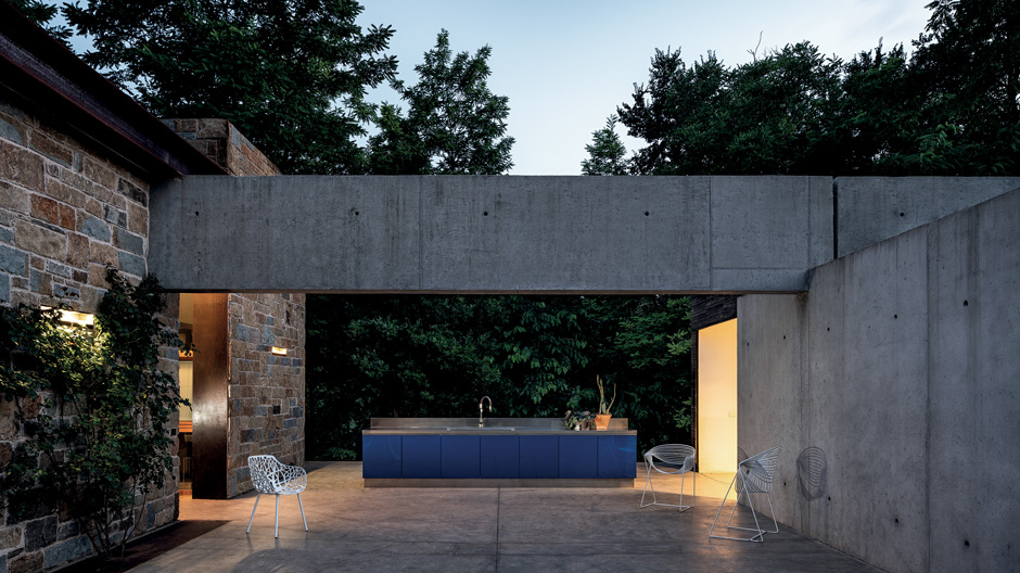 Wo die Zitronen blüh'n: minimalistische Küche für draußen von Abimis.