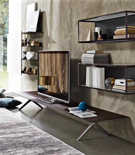 Versteckte Hightech: Ein wohnliches Aufbewahrungssystem für Heimelektronik des Mailänder Architekten Dante Bonuccelli für Molteni & C.