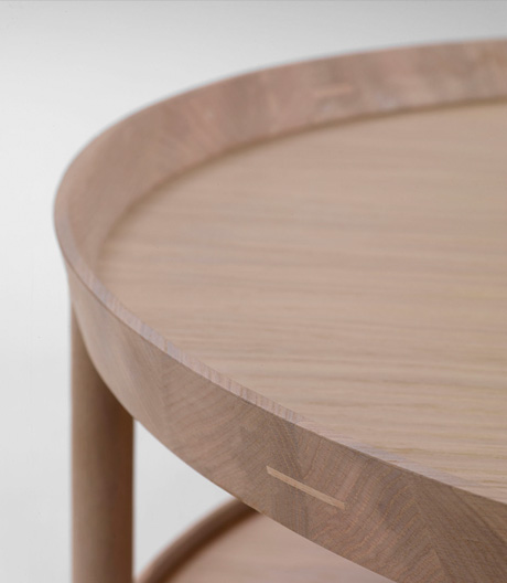 Domestiziertes Archipel: rollbares Beistelltischset des Londoner Designers Michael Sodeau