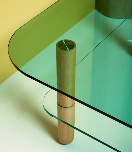 Flexibilität für kleine Wohnungen: ein Beistelltisch des Stockholmer Designerduos Simon Klenell und Kristoffer Sundin.