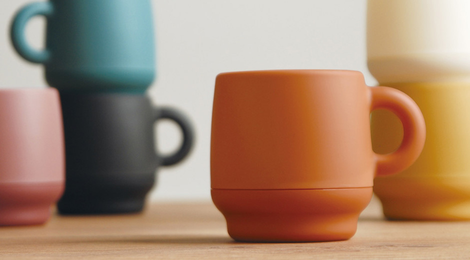 Diesen doppelwandigen Becher aus Kunststoff stellte der kleine japanische Hersteller Kinto auf der ambiente 2013 vor