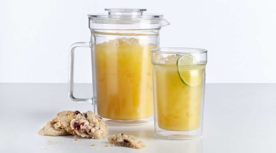 Martin Zampach hat für den tschechischen Hersteller Kavalierglass zwei Gläsersets entwickelt, die wärme- und kältebeständig sind.