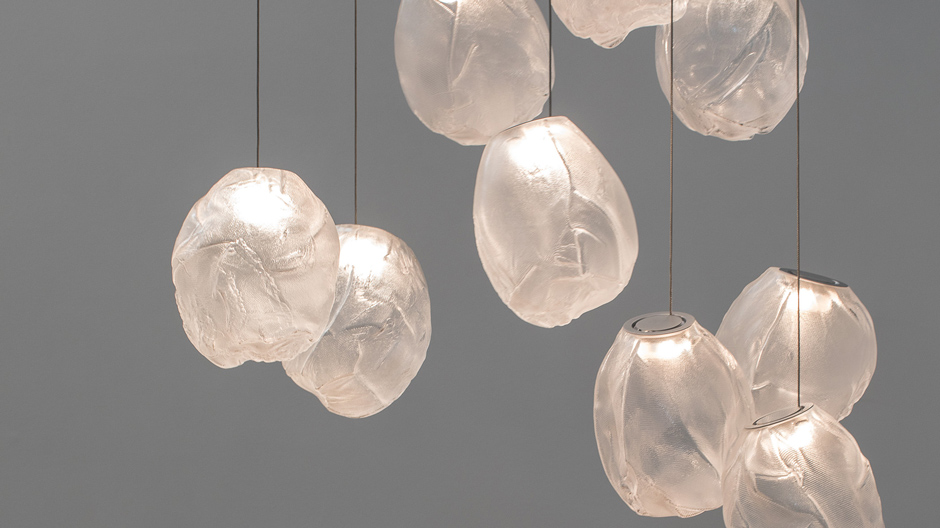 Wie nicht von dieser Welt: Pendelleuchte von Bocci-Gründer Omer Arbel