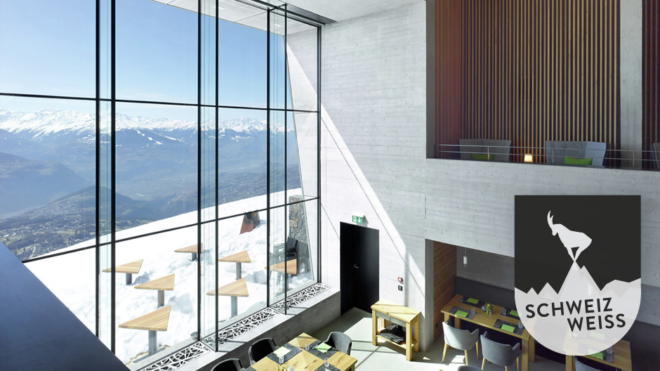 Wo früher die Seilbahnen zu Tal geschwebt sind: Hotel Chetzeron auf 2.212 Metern.