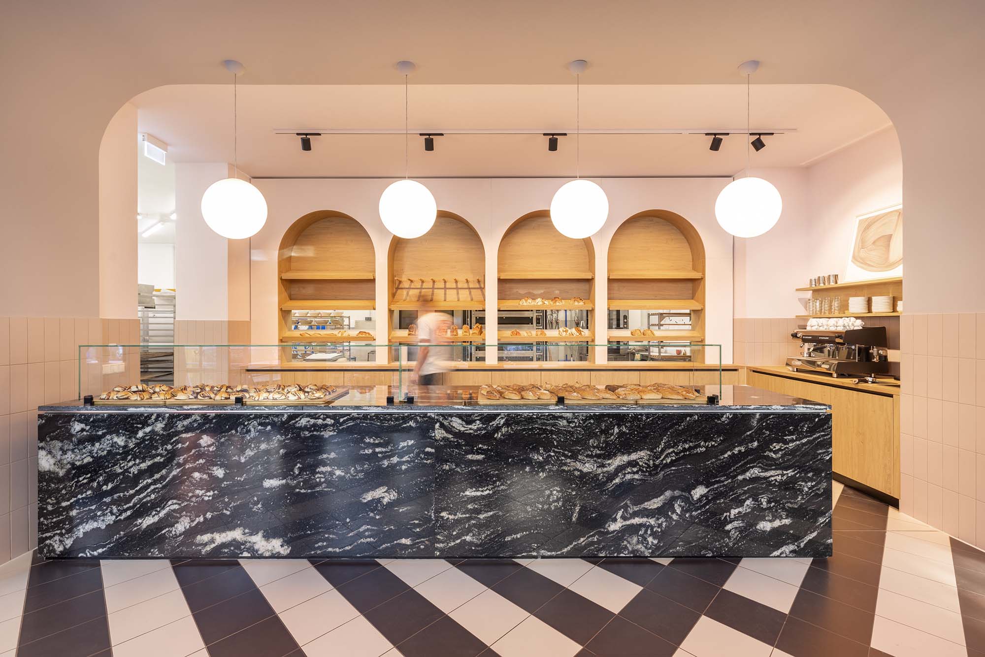 Das Designstudio loeserbettels gestaltet die Nomad Bakery in Chemnitz